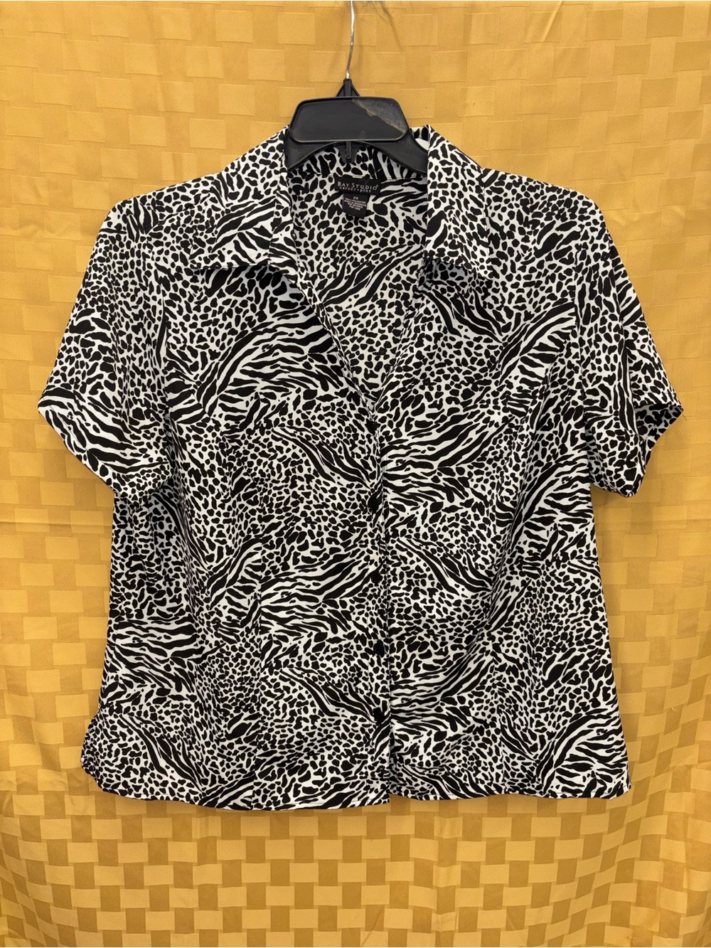 Bay Studio Black and White Animal-Print Short Sleeve Button-Down Shirt